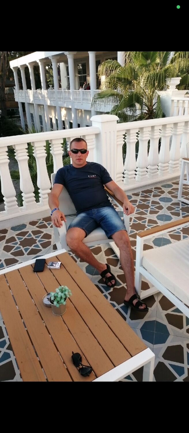  ,   Yury, 37 ,   ,   , c 
