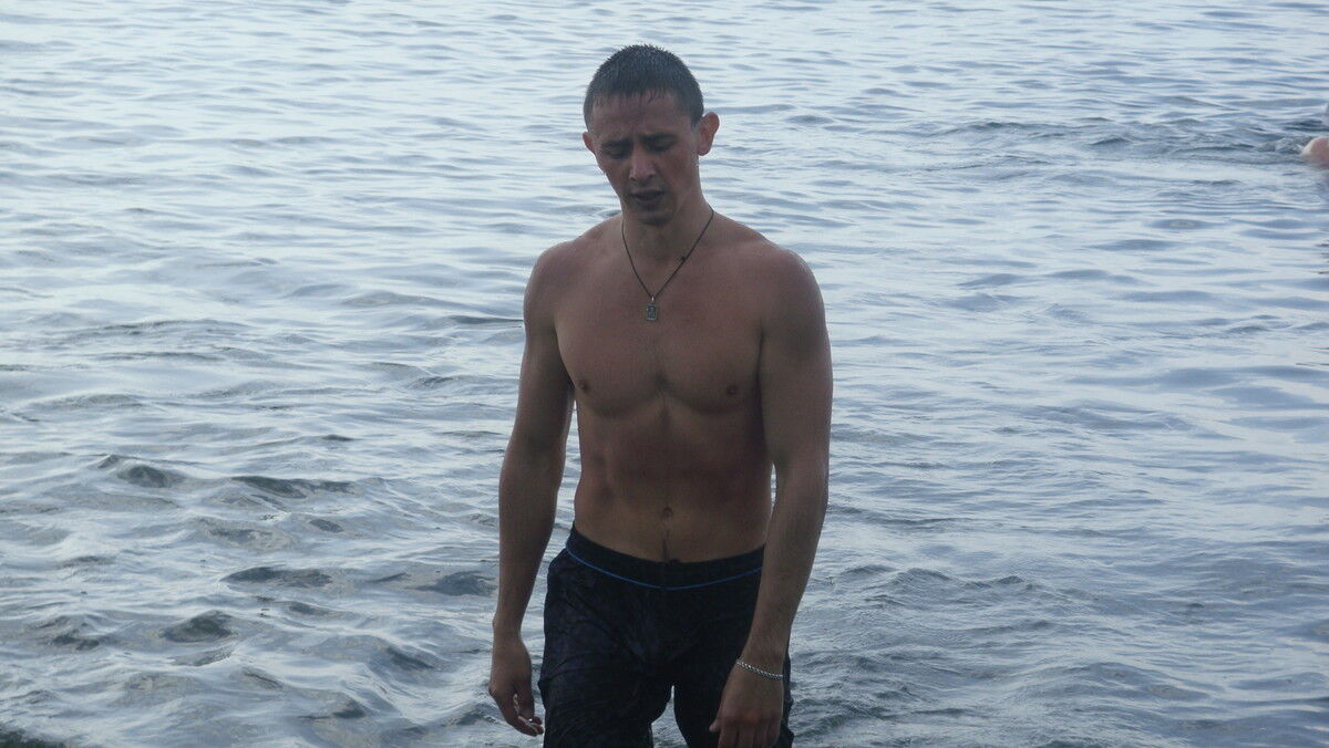  19002946  , 33 ,    --