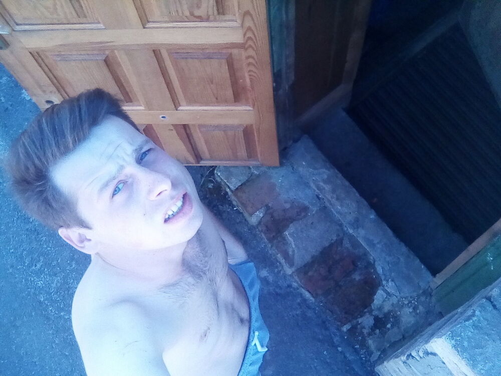  ,   Anton, 28 ,   