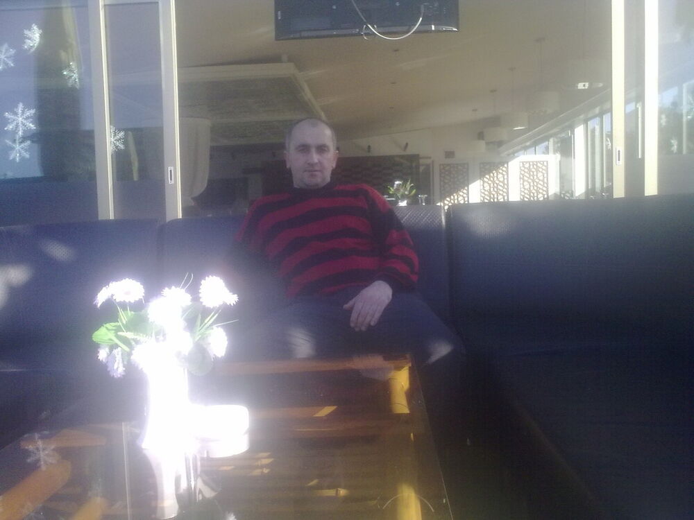  5433126  Kristian, 49 ,    