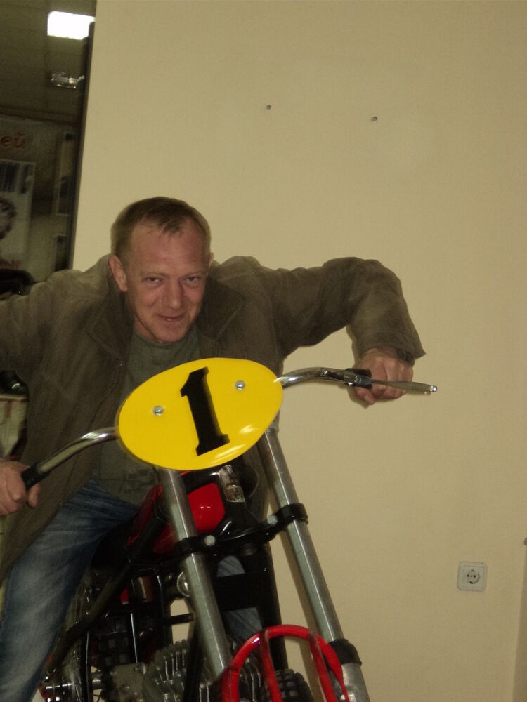  ,   Viktor, 49 ,   ,   , c 