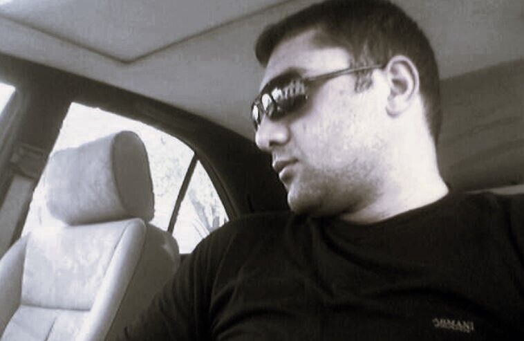  53549266  Incubus, 47 ,    