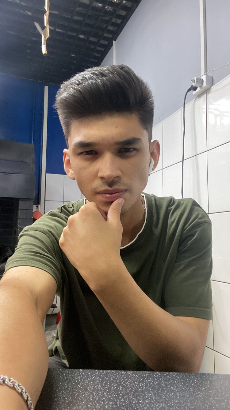  ,   Alex, 26 ,   ,   