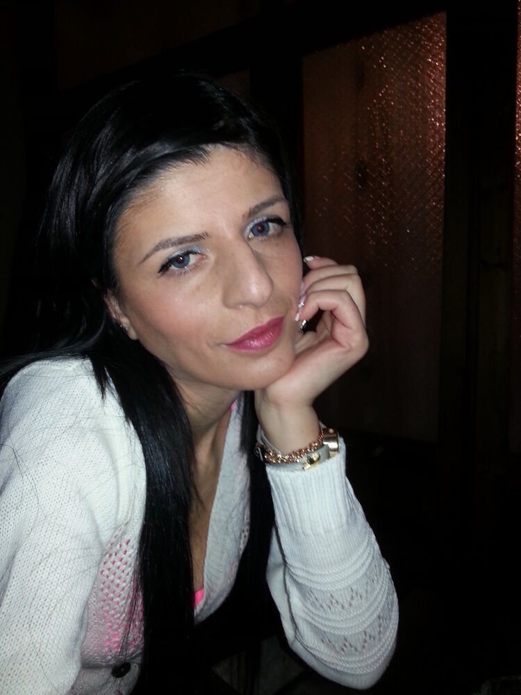  ,   Mari, 39 ,  