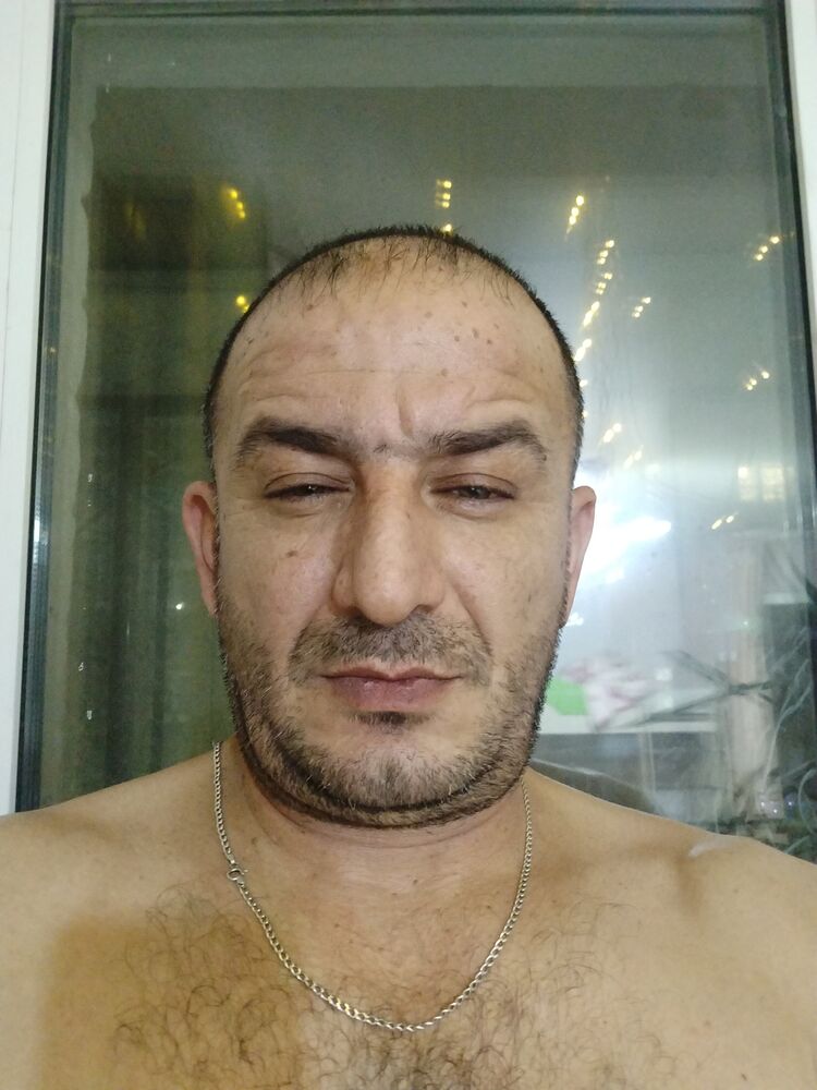  40140746  Ruslan, 47 ,    