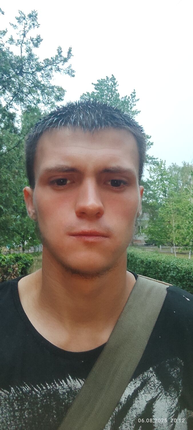  52978026  Stanislav, 27 ,    