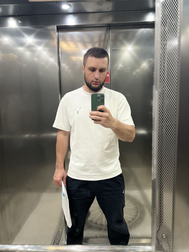  52830886  Hasan, 29 ,    