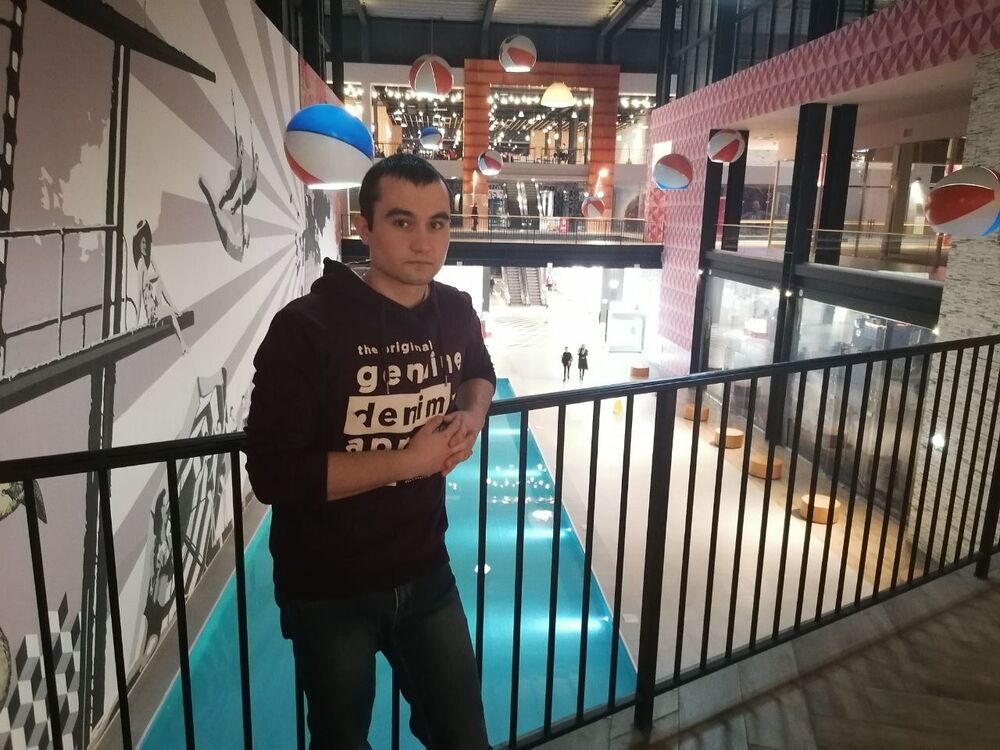  ,   , 28 ,   ,   