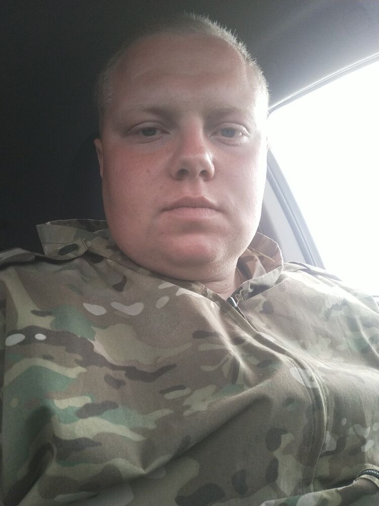  ,   Anatoly, 23 ,   ,   , c , 