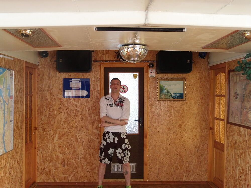  ,   Boris, 39 ,   ,   , c 