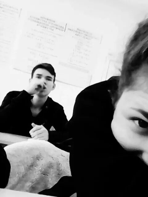  28855946  STIVEN KING, 24 ,    