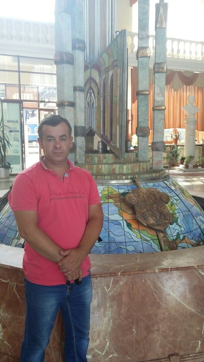  ,   Vitaliy, 51 ,   