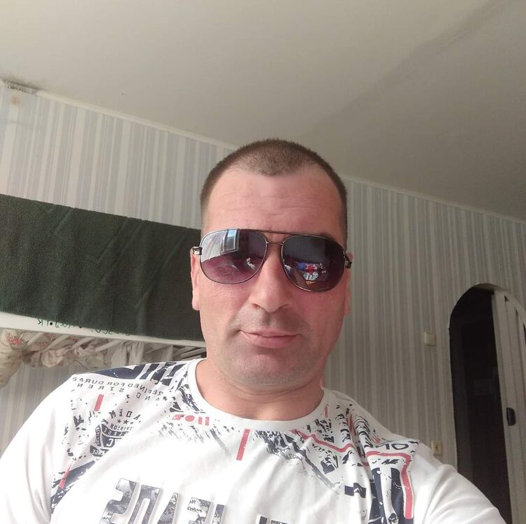  47048456  , 42 ,    