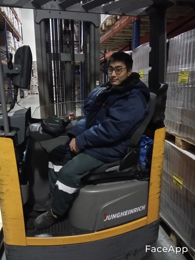  23728976  Alen, 24 ,     