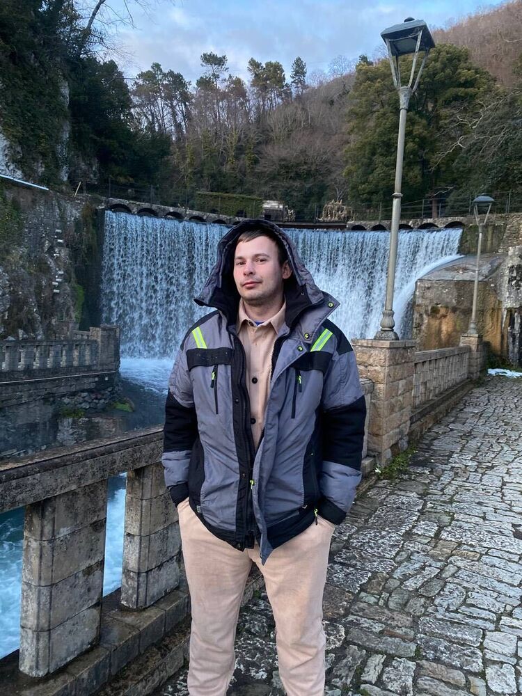  Ecully,   Nikita, 25 ,   ,   