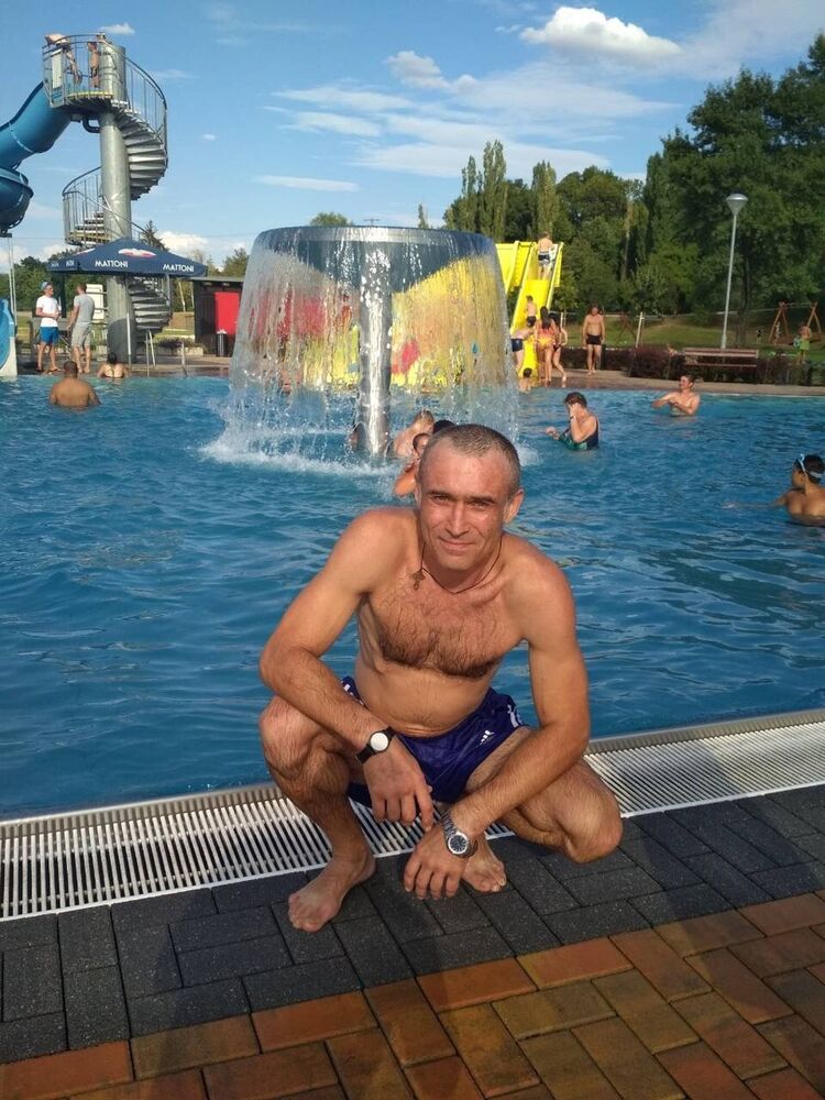  ,   Sasha, 52 ,   ,   , c 