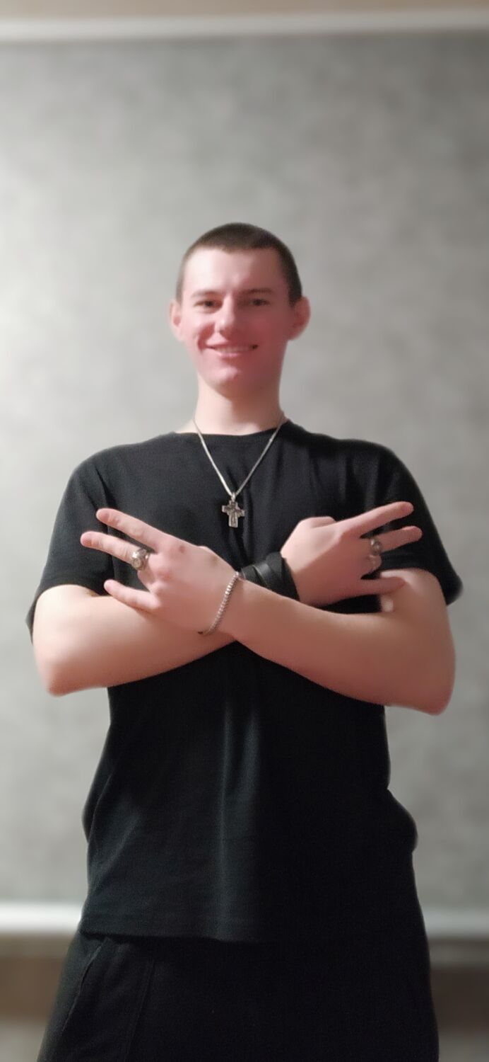  31288246  Lexus, 22 ,    