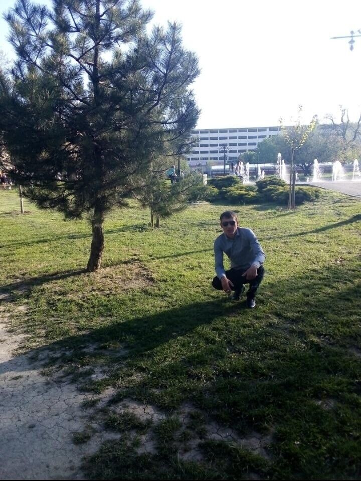  22428826  , 32 ,    