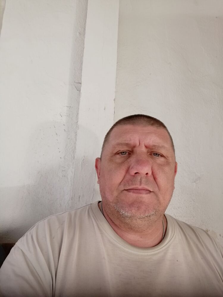  37829606  , 52 ,    