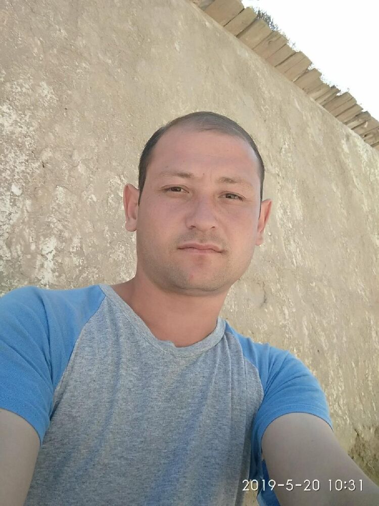  35205186  Rustam, 37 ,    