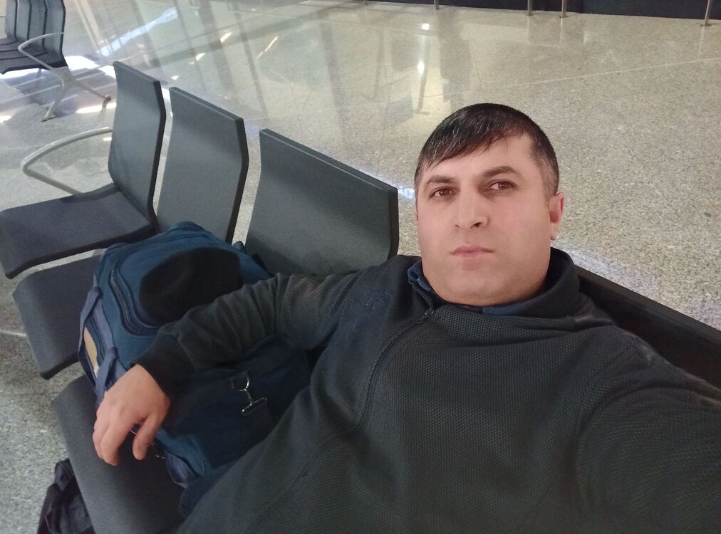  45603496  Hakan, 38 ,    