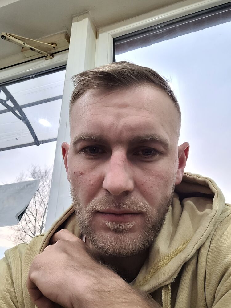 Emden,   Pavel, 32 ,   ,   , c , 