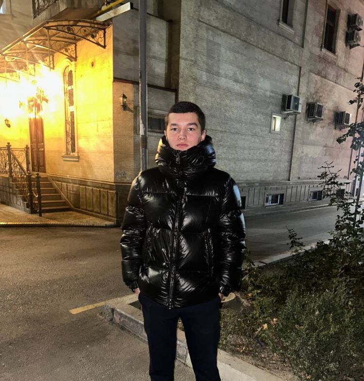  ,   Otabek, 19 ,   ,   