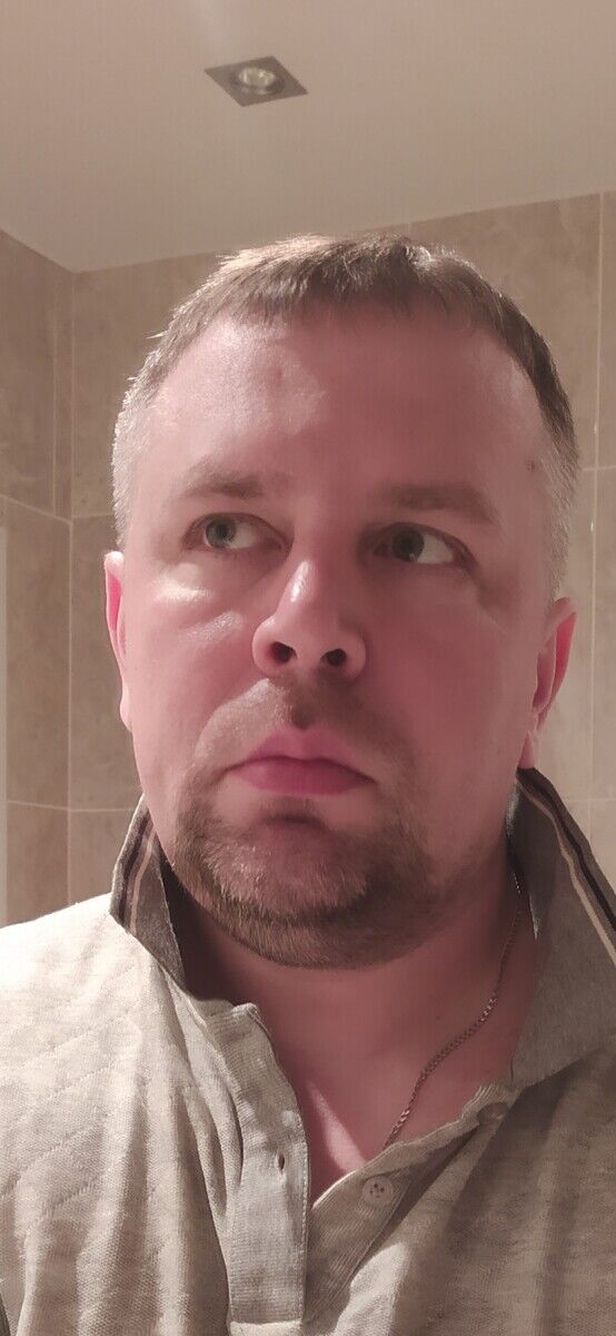  20830946  , 44 ,    
