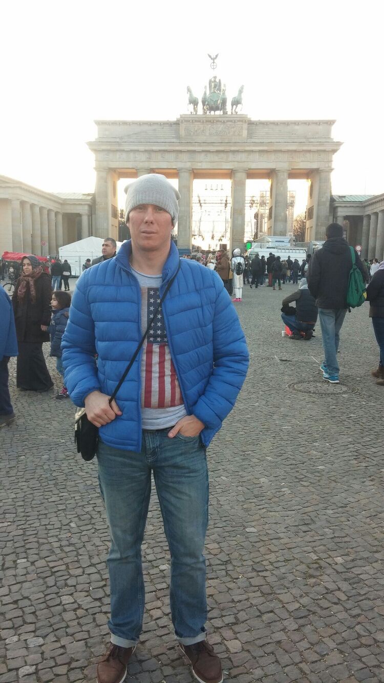  24159886  Igor, 44 ,    