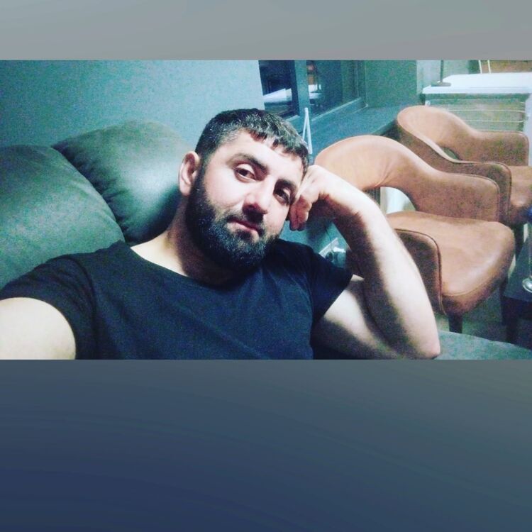  33487446  Ramin, 35 ,    