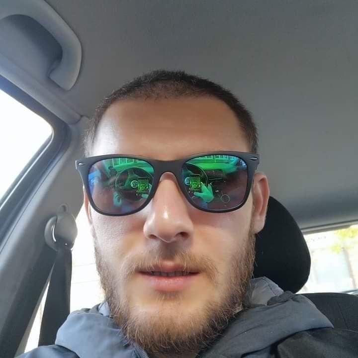  ,   Levan, 32 ,   ,   