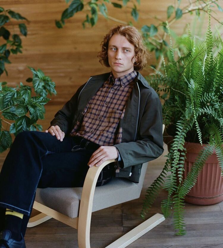  54738846  , 32 ,    -