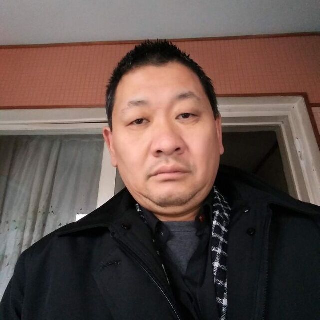  48740446  Sergey, 55 ,    