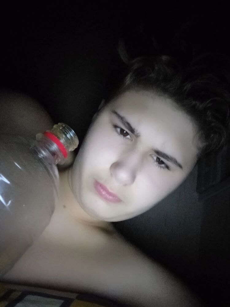  48480796  , 21 ,    