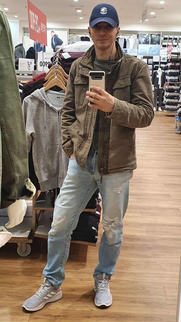  32864246  , 43 ,    Kuri