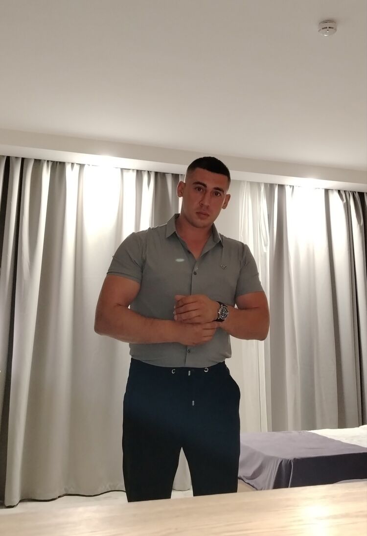  45808656  , 37 ,    