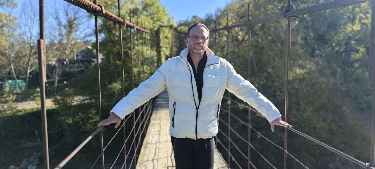  52394426  , 46 ,    --