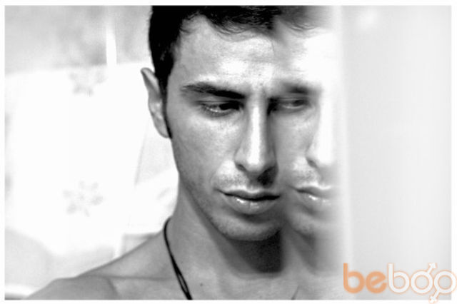  ,   Levon, 37 ,   , 