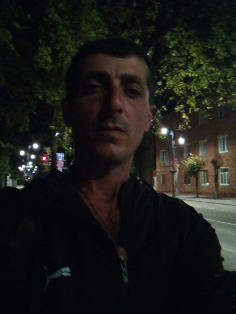 37046226  Varazdat, 35 ,    