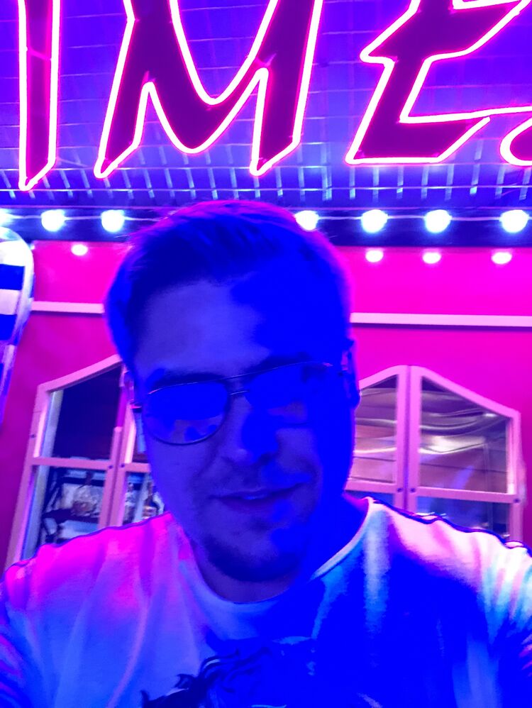 ���� 25074376 ������� Den, 33 ����, ���� ���������� � �����