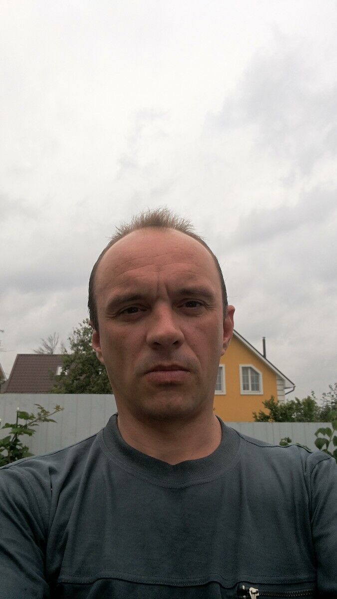  9884796  , 52 ,    