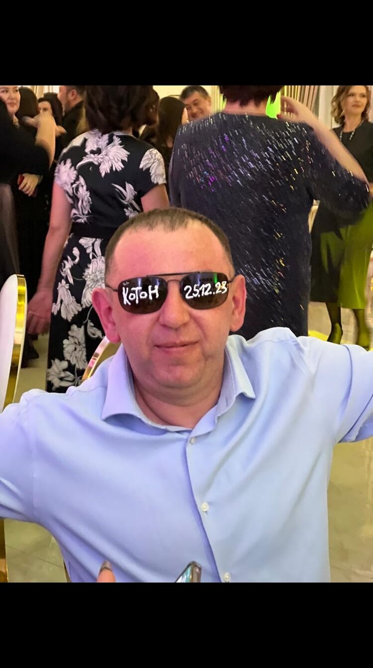  40509076  Vladimir, 45 ,    