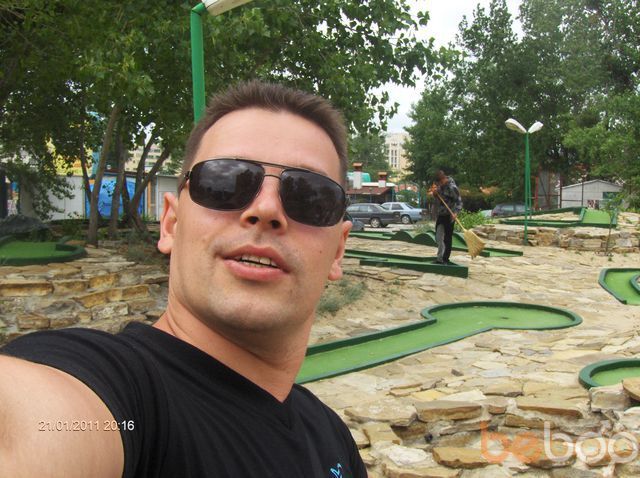  ,   Alex, 43 ,   