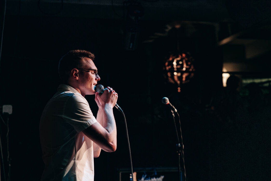  29418406  , 24 ,    -