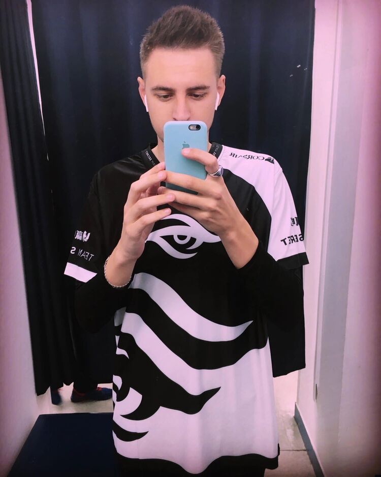  ,   , 24 ,   ,   