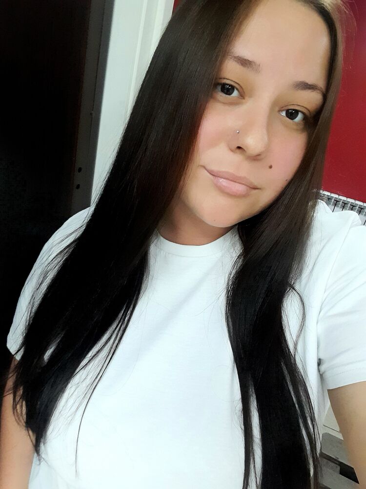  51484846  Anastasia, 26 ,    