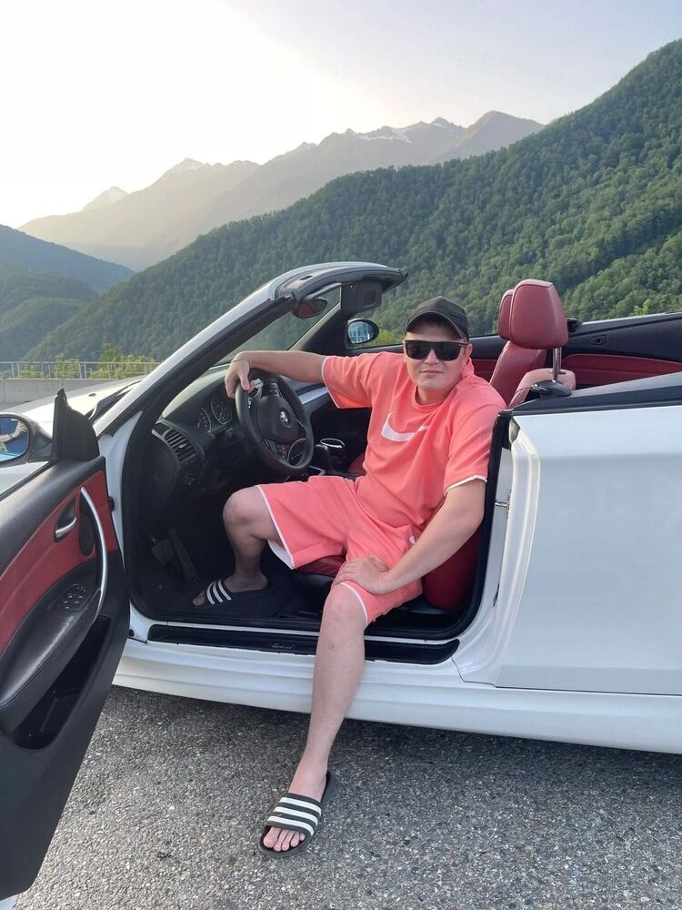  53725396  Nikolay, 29 ,    