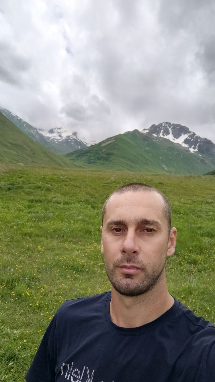  52662746  Nikifor, 33 ,    