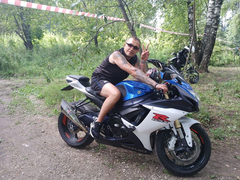  45189206  Vadim Serov, 45 ,    