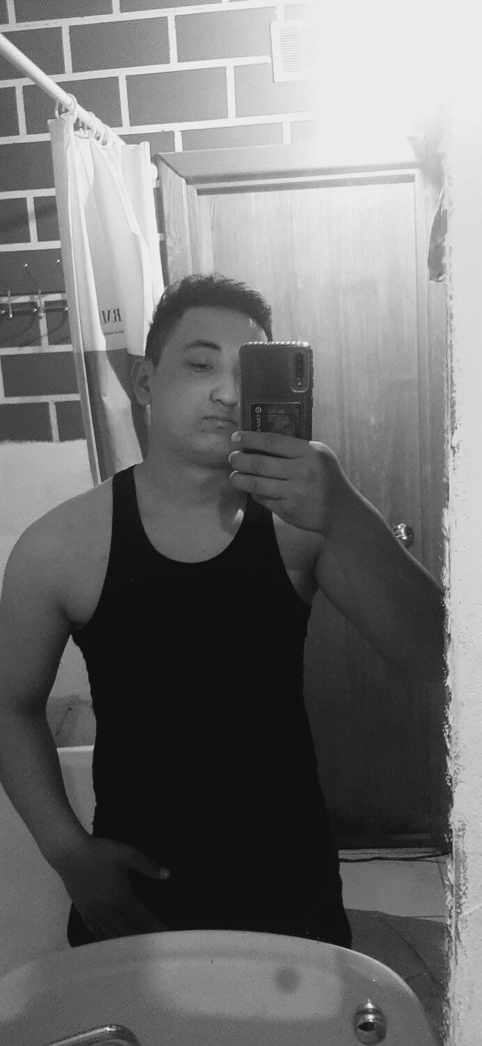  33098146  , 25 ,    -